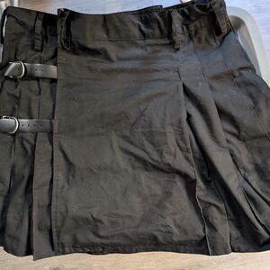 Men's Kilt Scottish Ren Fair Garb Kommando Kilts